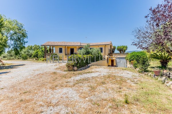 casa indipendente in vendita a Cerveteri in zona Centocorvi