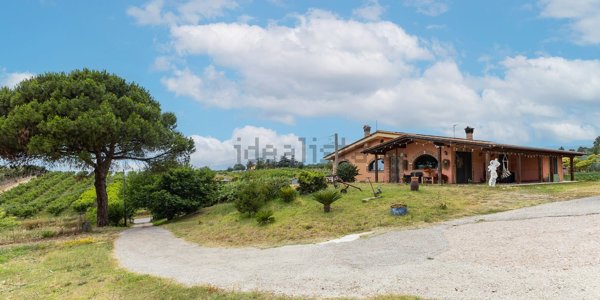 casa indipendente in vendita a Cerveteri in zona Gricciano