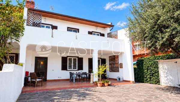 casa indipendente in vendita a Cerveteri in zona Valcanneto