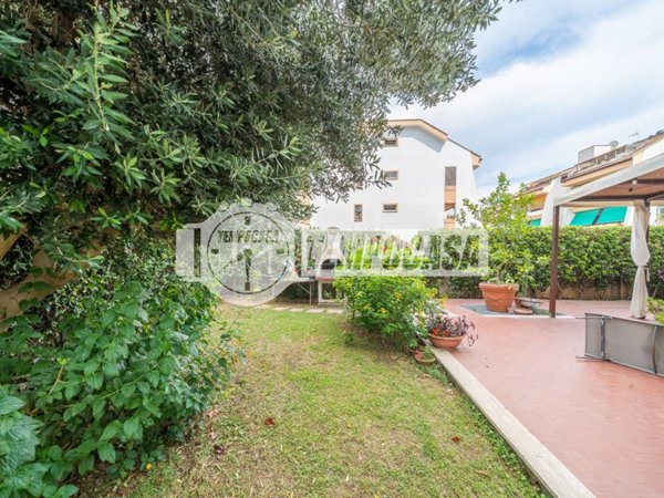 appartamento in vendita a Cerveteri in zona Cerenova