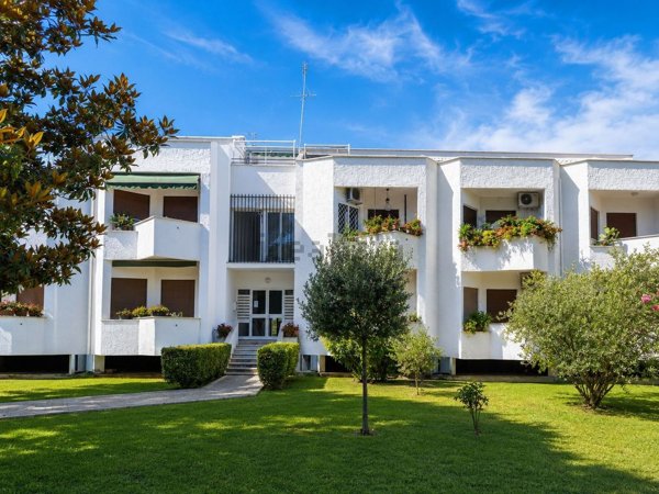 appartamento in vendita a Cerveteri in zona Cerenova