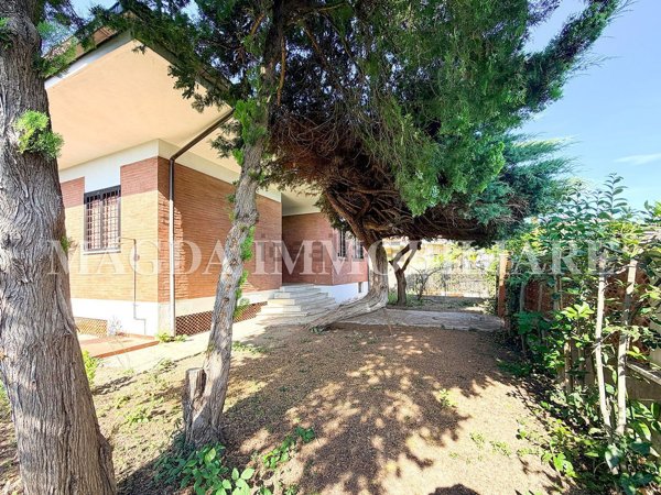 appartamento in vendita a Cerveteri in zona Marina di Cerveteri