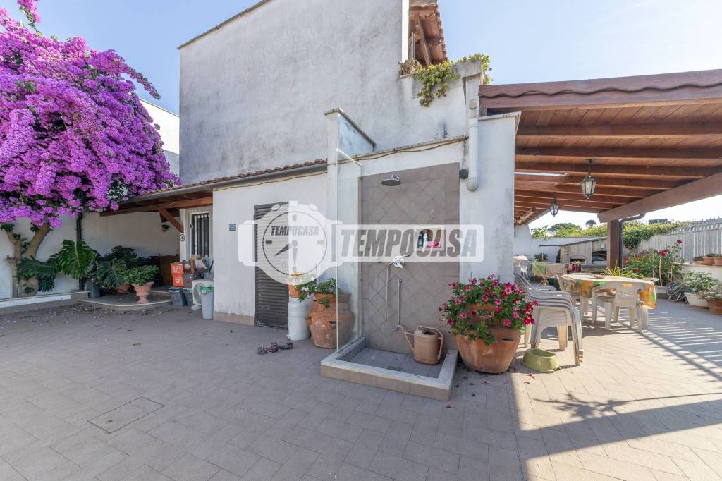 casa indipendente in vendita a Cerveteri in zona Marina di Cerveteri