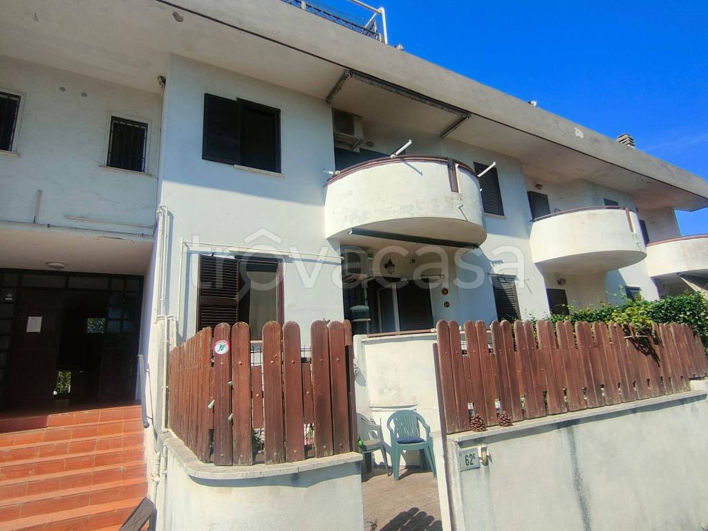 appartamento in vendita a Cerveteri in zona Marina di Cerveteri