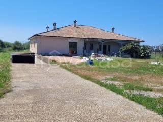 casa indipendente in vendita a Cerveteri