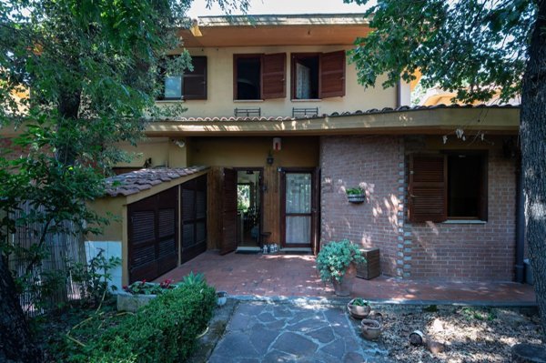 casa indipendente in vendita a Cerveteri in zona Valcanneto