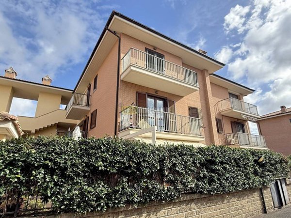 appartamento in vendita a Cerveteri in zona Zambra