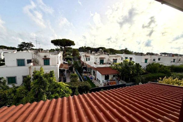 appartamento in vendita a Cerveteri in zona Marina di Cerveteri