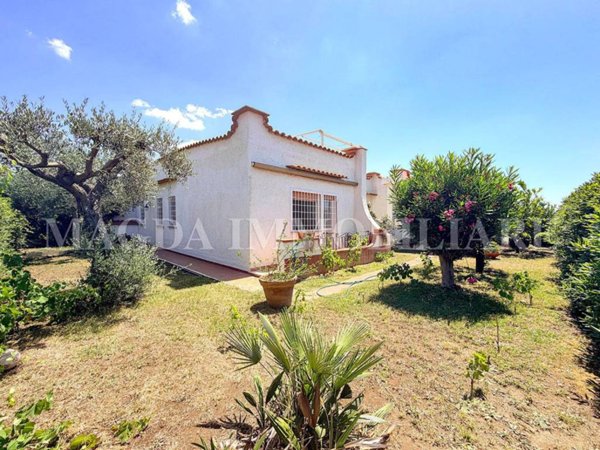 casa indipendente in vendita a Cerveteri in zona Campo di Mare