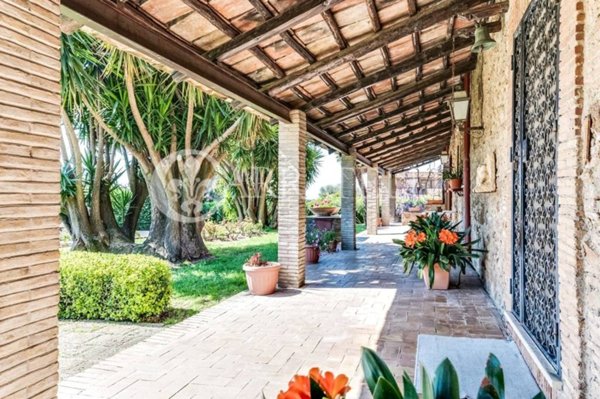 casa indipendente in vendita a Cerveteri in zona Sasso