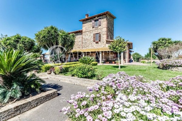 casa indipendente in vendita a Cerveteri in zona Sasso