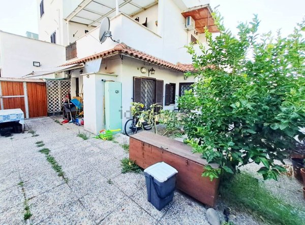 casa indipendente in vendita a Cerveteri in zona Marina di Cerveteri