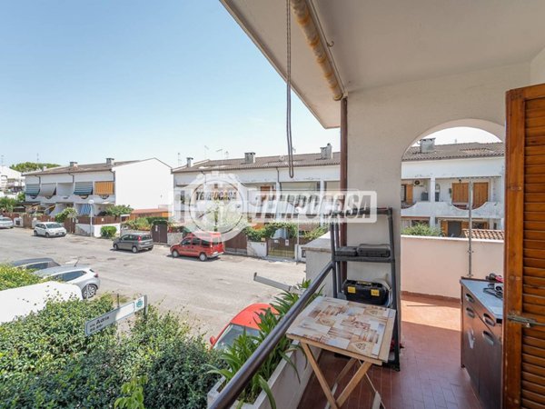appartamento in vendita a Cerveteri in zona Marina di Cerveteri