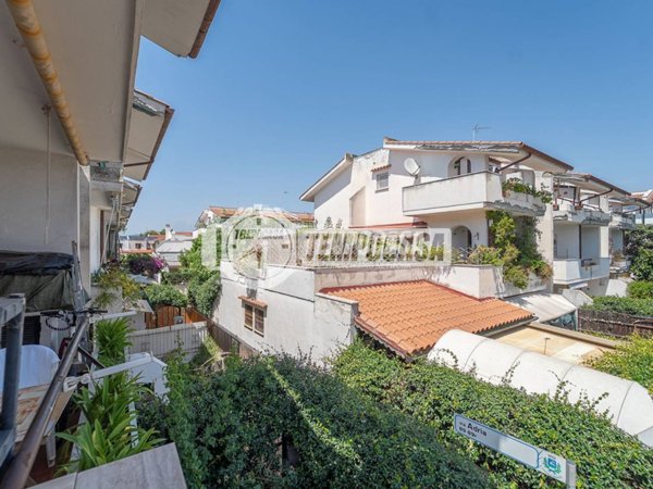 appartamento in vendita a Cerveteri in zona Marina di Cerveteri