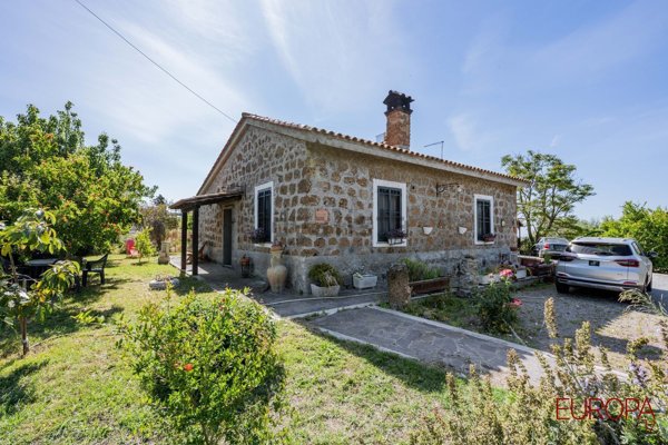 casa indipendente in vendita a Cerveteri in zona Zambra