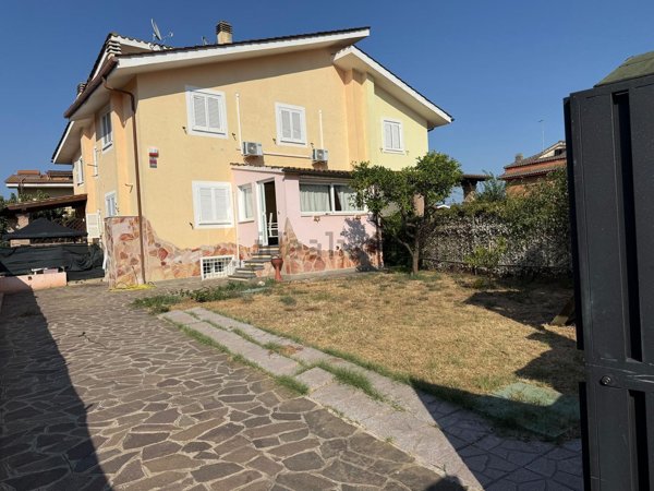 casa indipendente in vendita a Cerveteri in zona Valcanneto