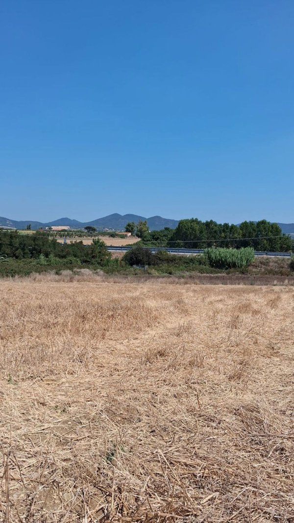locale di sgombero in vendita a Cerveteri in zona Zambra