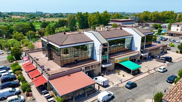 ufficio in vendita a Cerveteri in zona Zambra