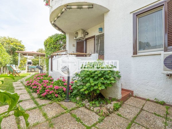 appartamento in vendita a Cerveteri in zona Cerenova