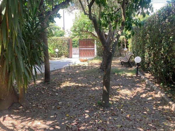 casa indipendente in vendita a Cerveteri in zona Cerenova