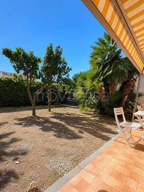 appartamento in vendita a Cerveteri in zona Marina di Cerveteri