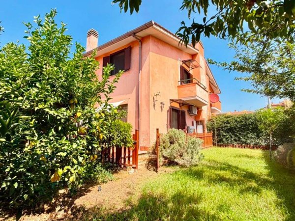 casa indipendente in vendita a Cerveteri in zona Zambra