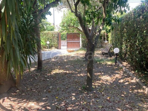 casa indipendente in vendita a Cerveteri in zona Marina di Cerveteri
