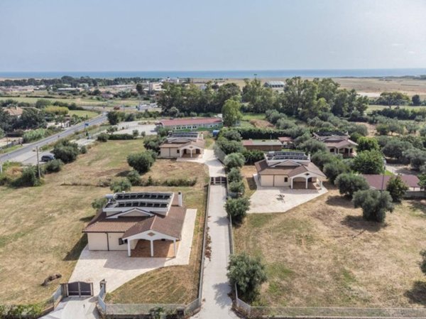 casa indipendente in vendita a Cerveteri in zona Furbara