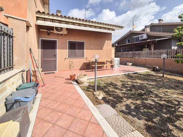 casa indipendente in vendita a Cerveteri
