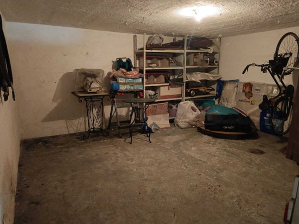 locale di sgombero in vendita a Cerveteri in zona Marina di Cerveteri
