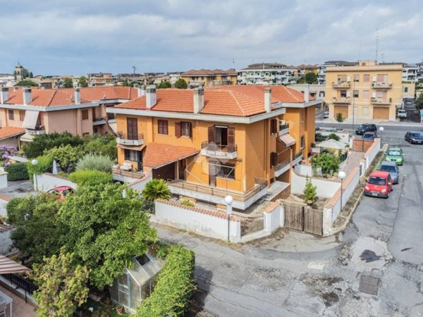 casa indipendente in vendita a Cerveteri in zona Zambra