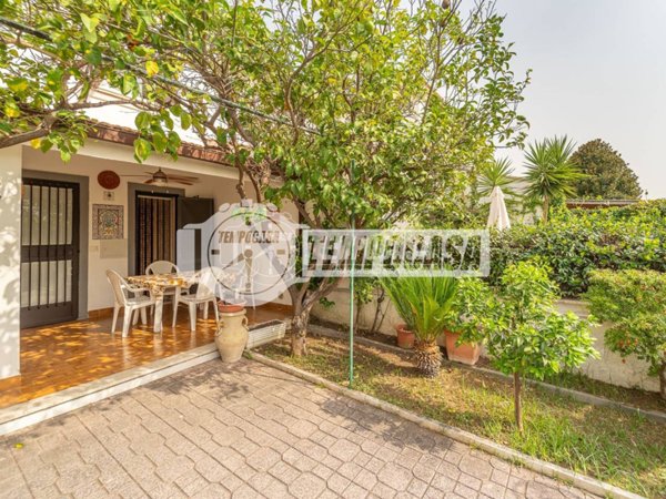 casa indipendente in vendita a Cerveteri in zona Cerenova