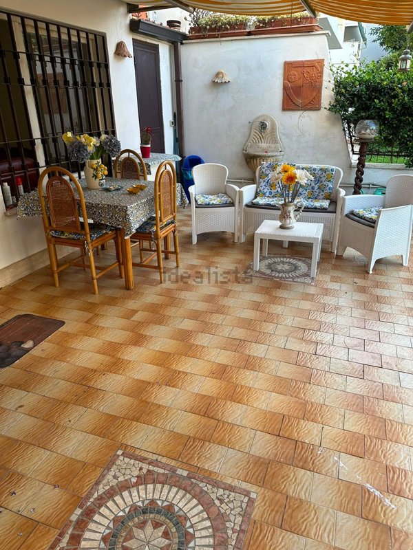 appartamento in vendita a Cerveteri in zona Cerenova