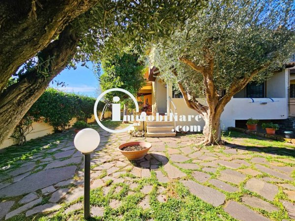 casa indipendente in vendita a Cerveteri in zona Valcanneto