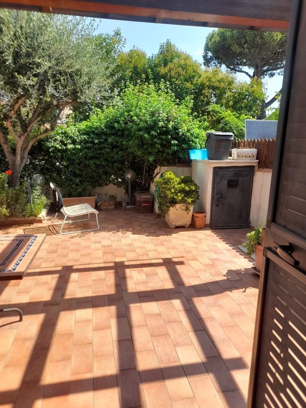 casa indipendente in vendita a Cerveteri in zona Campo di Mare