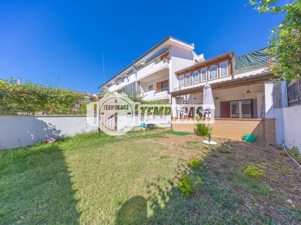 appartamento in vendita a Cerveteri in zona Cerenova