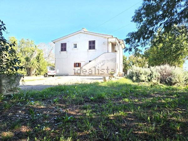 casa indipendente in vendita a Cerveteri