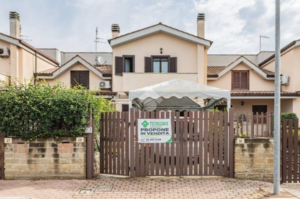 casa indipendente in vendita a Cerveteri in zona Zambra