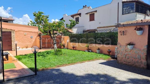 casa indipendente in vendita a Cerveteri in zona Marina di Cerveteri