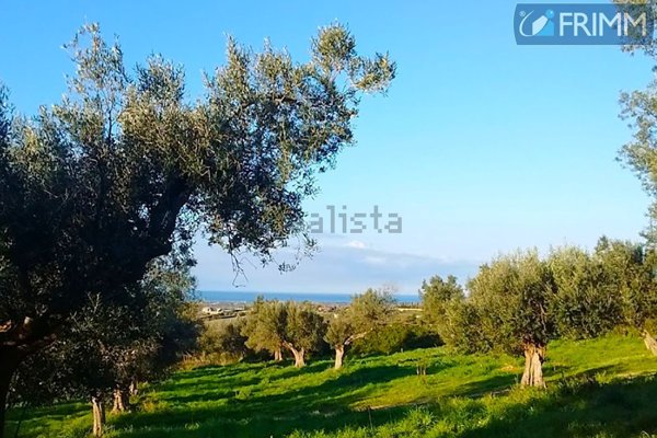 terreno in vendita a Cerveteri