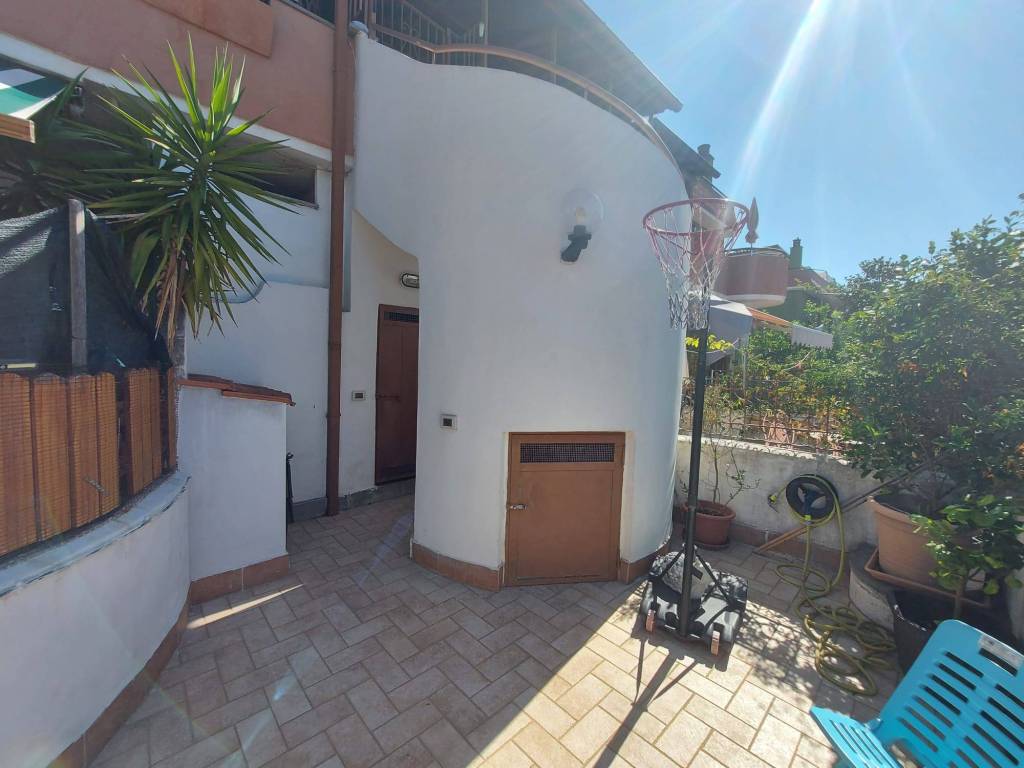 casa indipendente in vendita a Cerveteri in zona Zambra