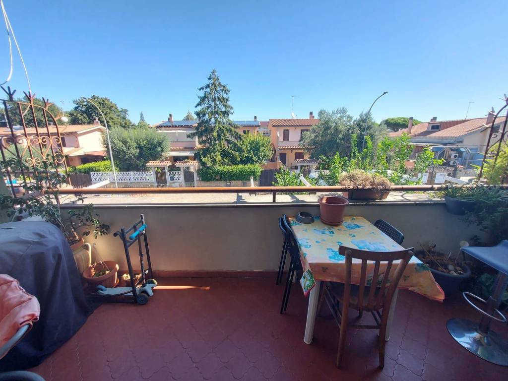casa indipendente in vendita a Cerveteri in zona Zambra