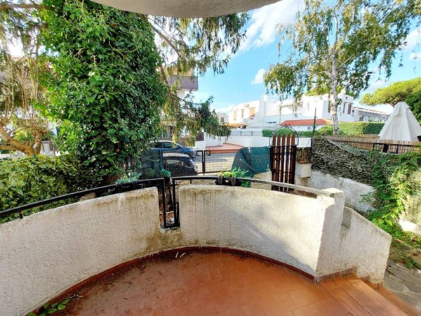 appartamento in vendita a Cerveteri in zona Cerenova