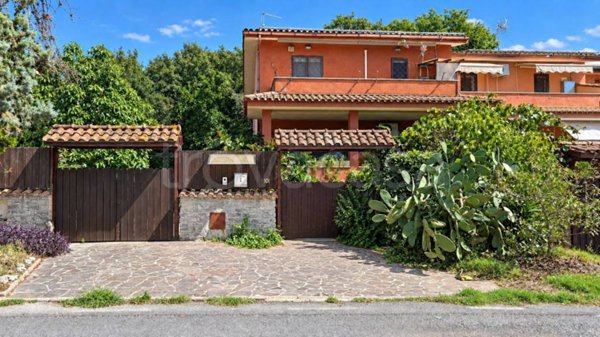 casa indipendente in vendita a Cerveteri in zona Valcanneto