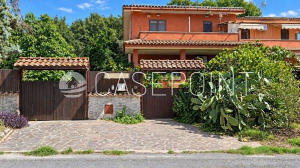 casa indipendente in vendita a Cerveteri in zona Valcanneto