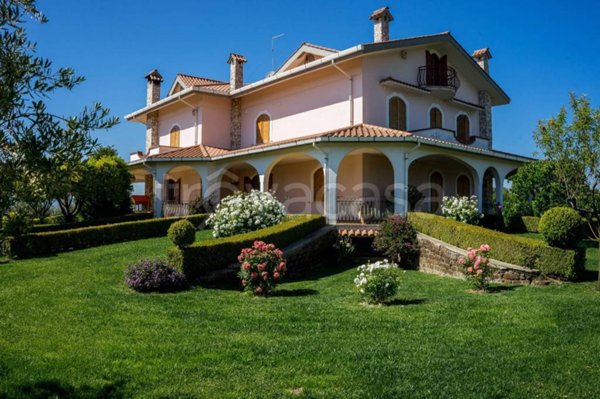 casa indipendente in vendita a Cerveteri in zona Furbara