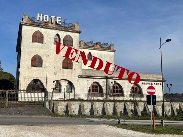 intera palazzina in vendita a Cerveteri