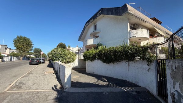 appartamento in vendita a Cerveteri in zona Cerenova