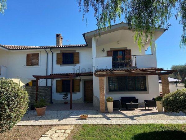 casa indipendente in vendita a Cerveteri