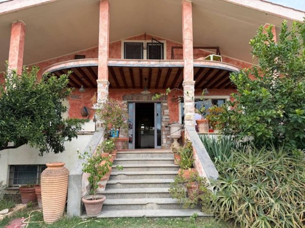casa indipendente in vendita a Cerveteri